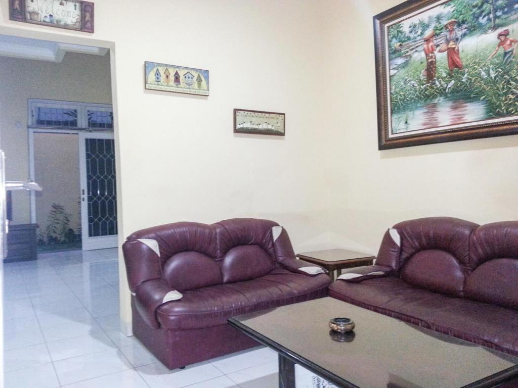 Cendana Mulia Hostel Μπογκόρ Εξωτερικό φωτογραφία