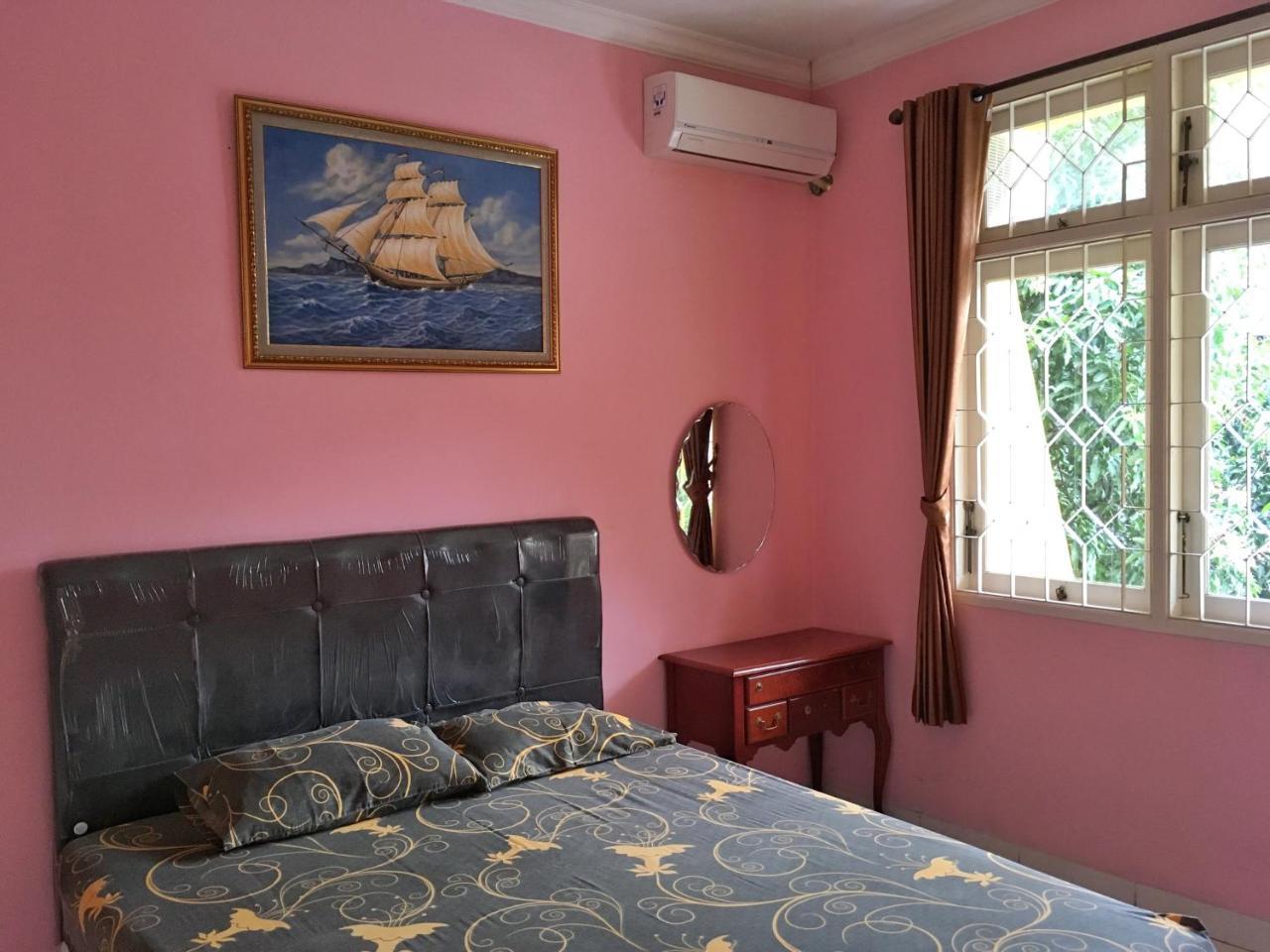 Cendana Mulia Hostel Μπογκόρ Εξωτερικό φωτογραφία